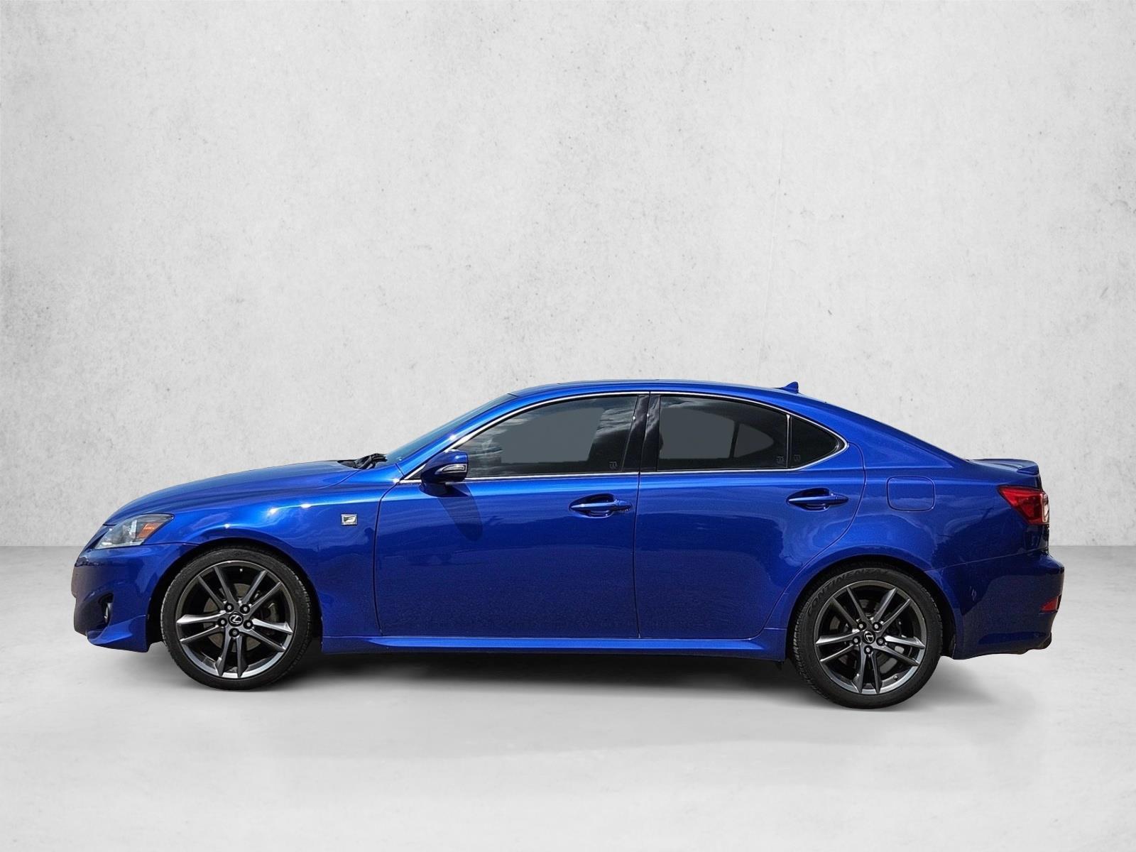 Thumbnail: 2011 Lexus IS - 2