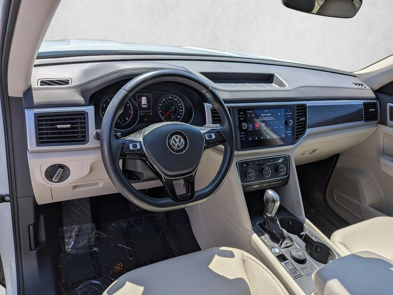 Thumbnail: 2019 Volkswagen Atlas - 3