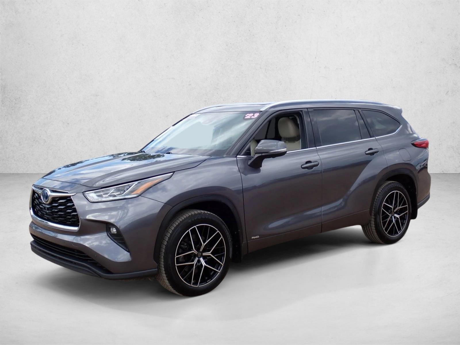 Thumbnail: 2023 Toyota Highlander - 1