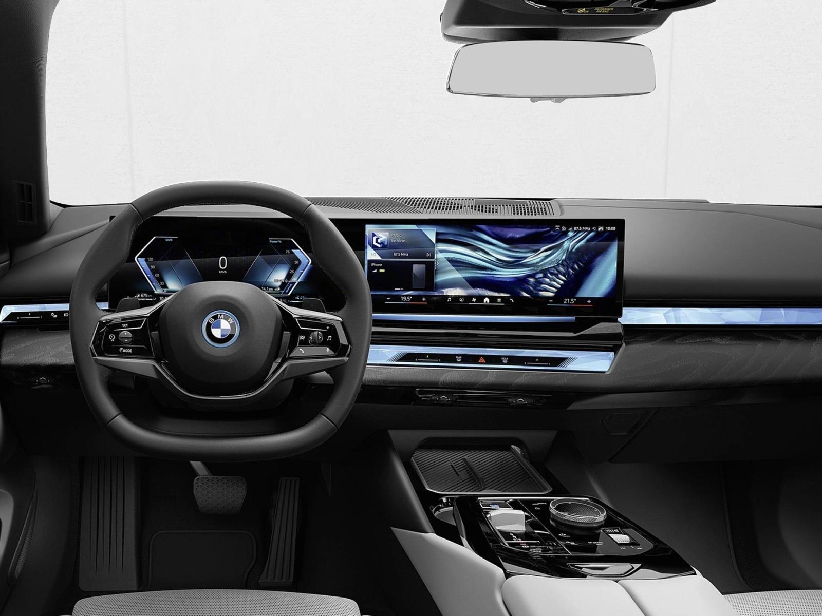 Thumbnail: 2026 BMW 5 Series - 2