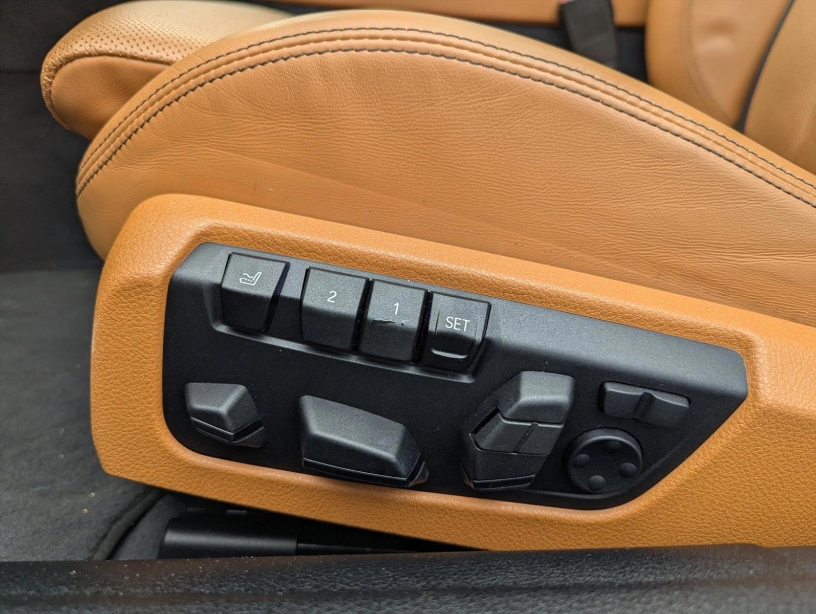 Thumbnail: 2016 BMW 6 Series - 4