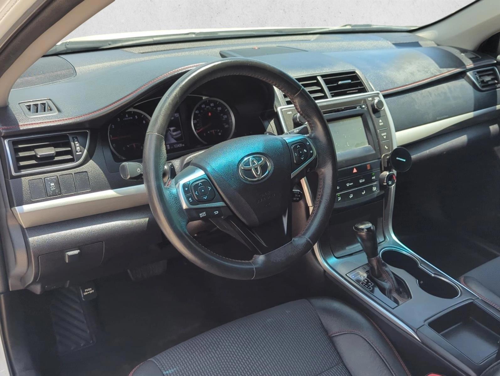 Thumbnail: 2017 Toyota Camry - 3
