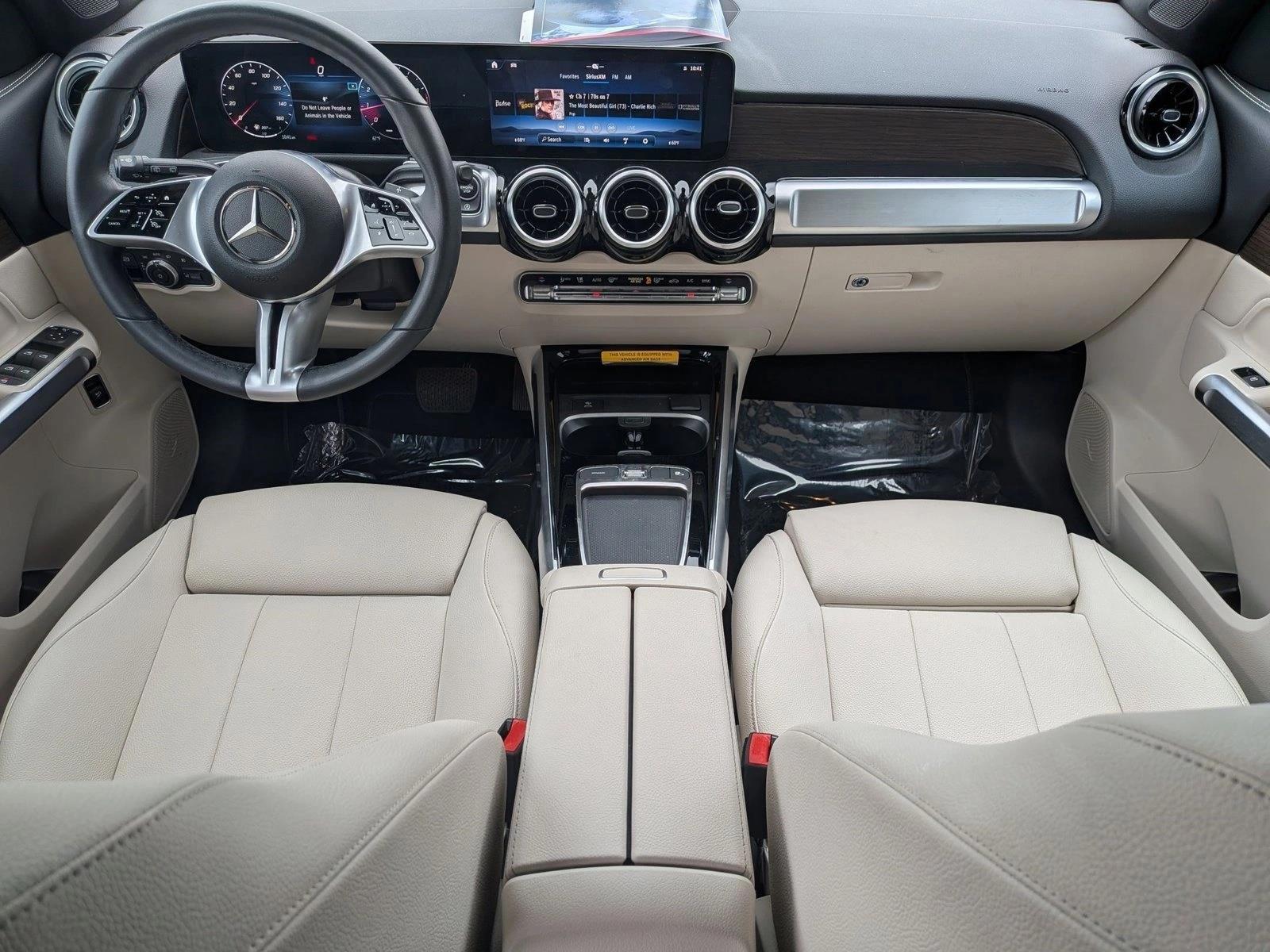 Thumbnail: 2026 Mercedes-Benz GLB - 3