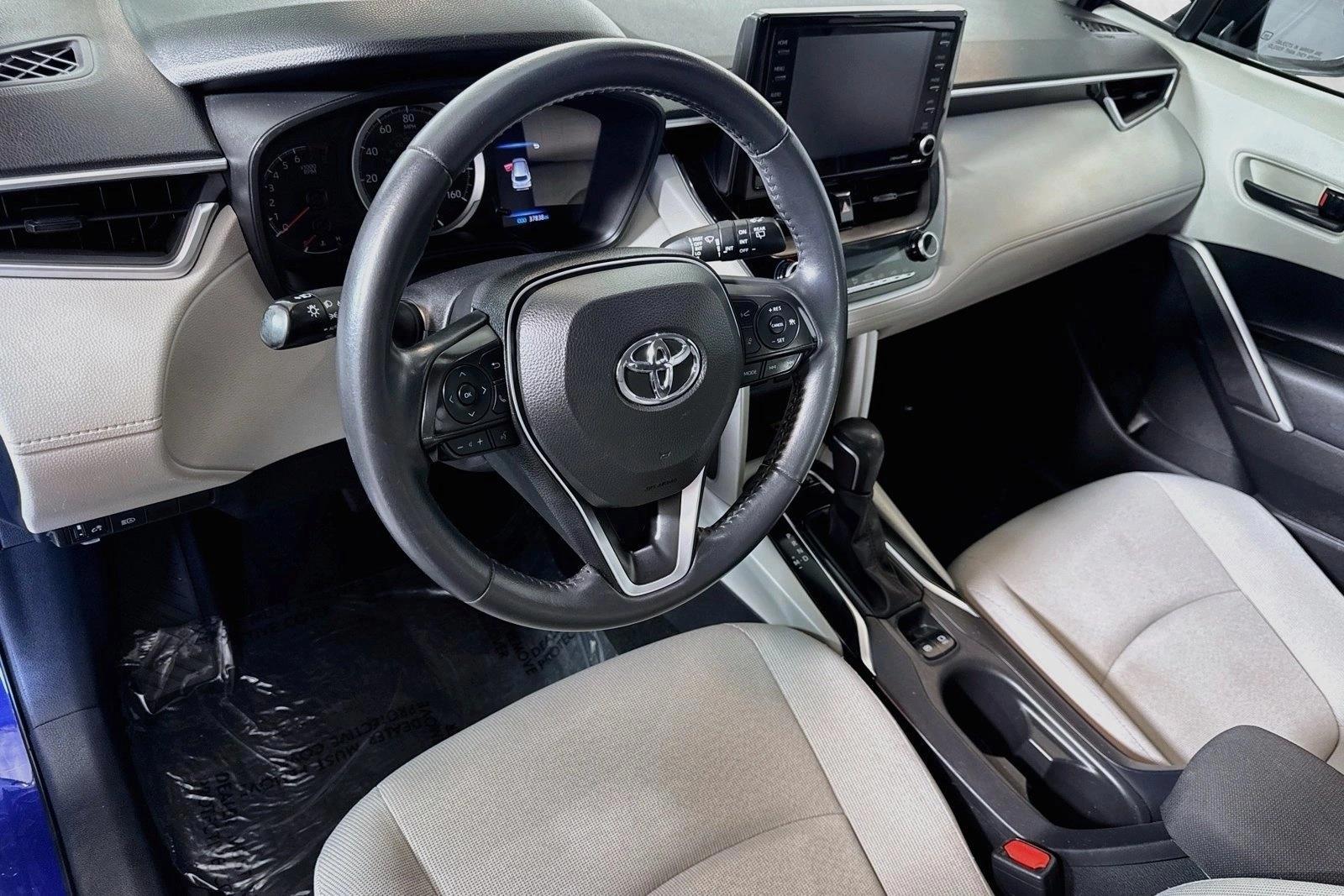 Thumbnail: 2022 Toyota Corolla Cross - 3