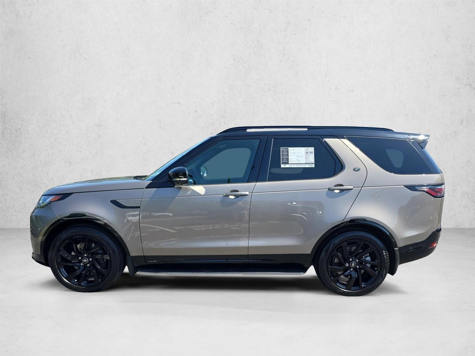 Thumbnail: 2025 Land Rover Discovery - 2