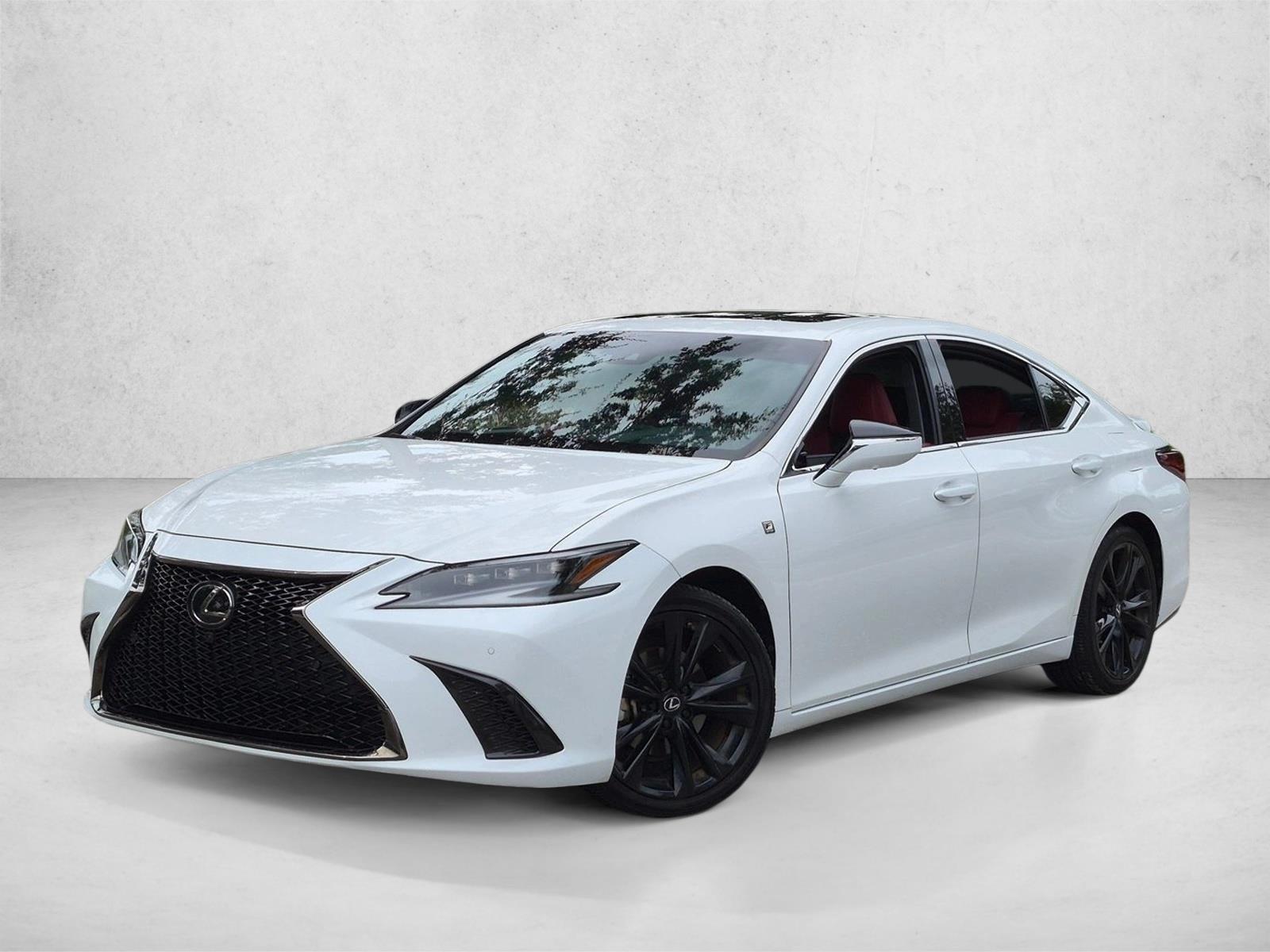 2022 Lexus IS