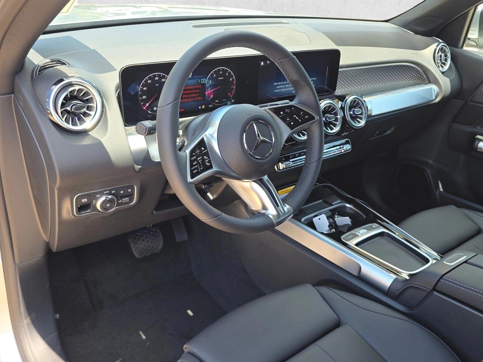 Thumbnail: 2026 Mercedes-Benz GLB - 3