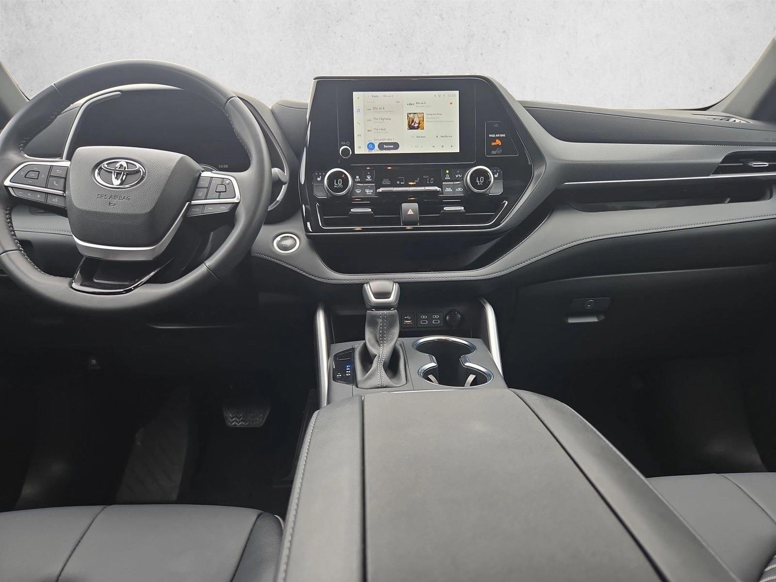 Thumbnail: 2025 Toyota Highlander - 3