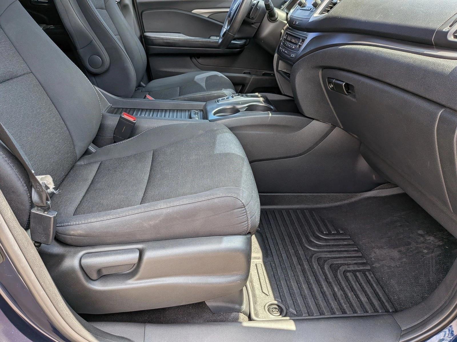 Thumbnail: 2019 Honda Passport - 6