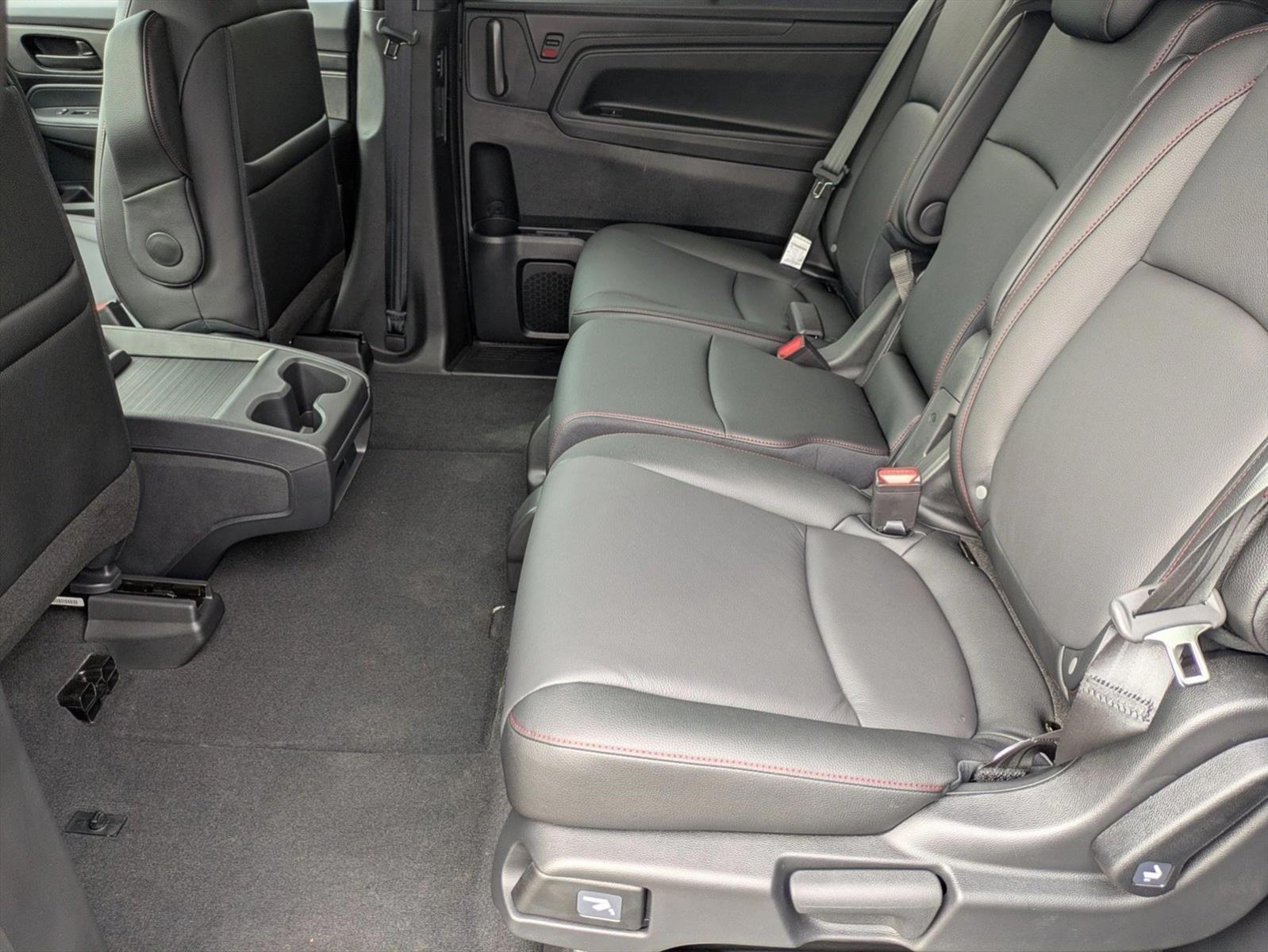 Thumbnail: 2026 Honda Odyssey - 5