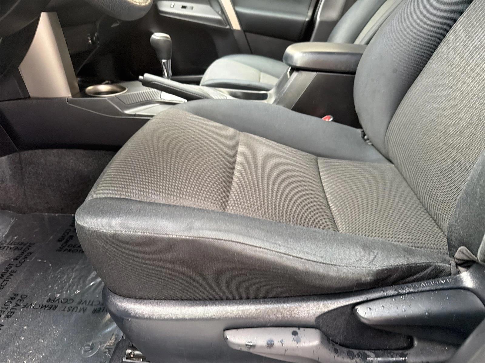 Thumbnail: 2014 Toyota RAV4 - 4
