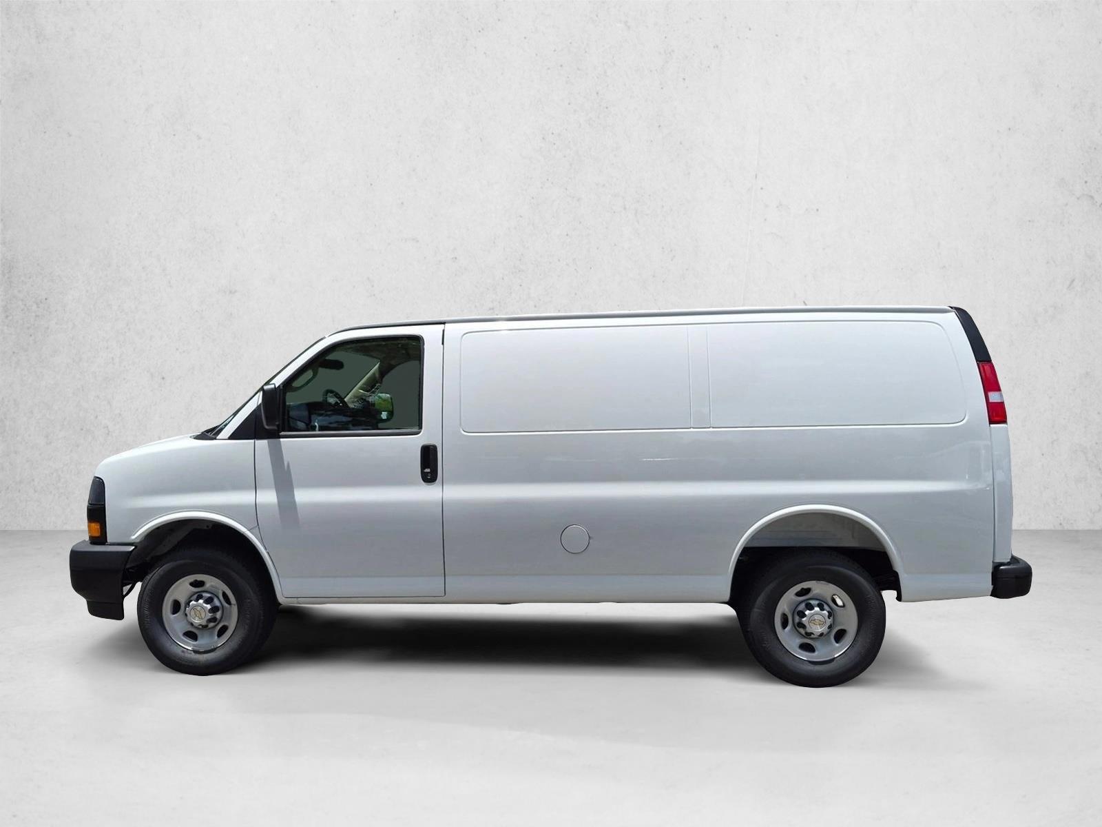 Thumbnail: 2026 Chevrolet Express - 2