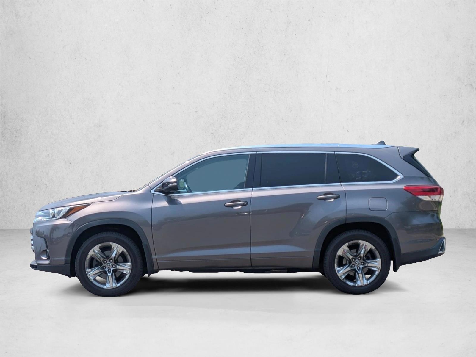 Thumbnail: 2019 Toyota Highlander - 2