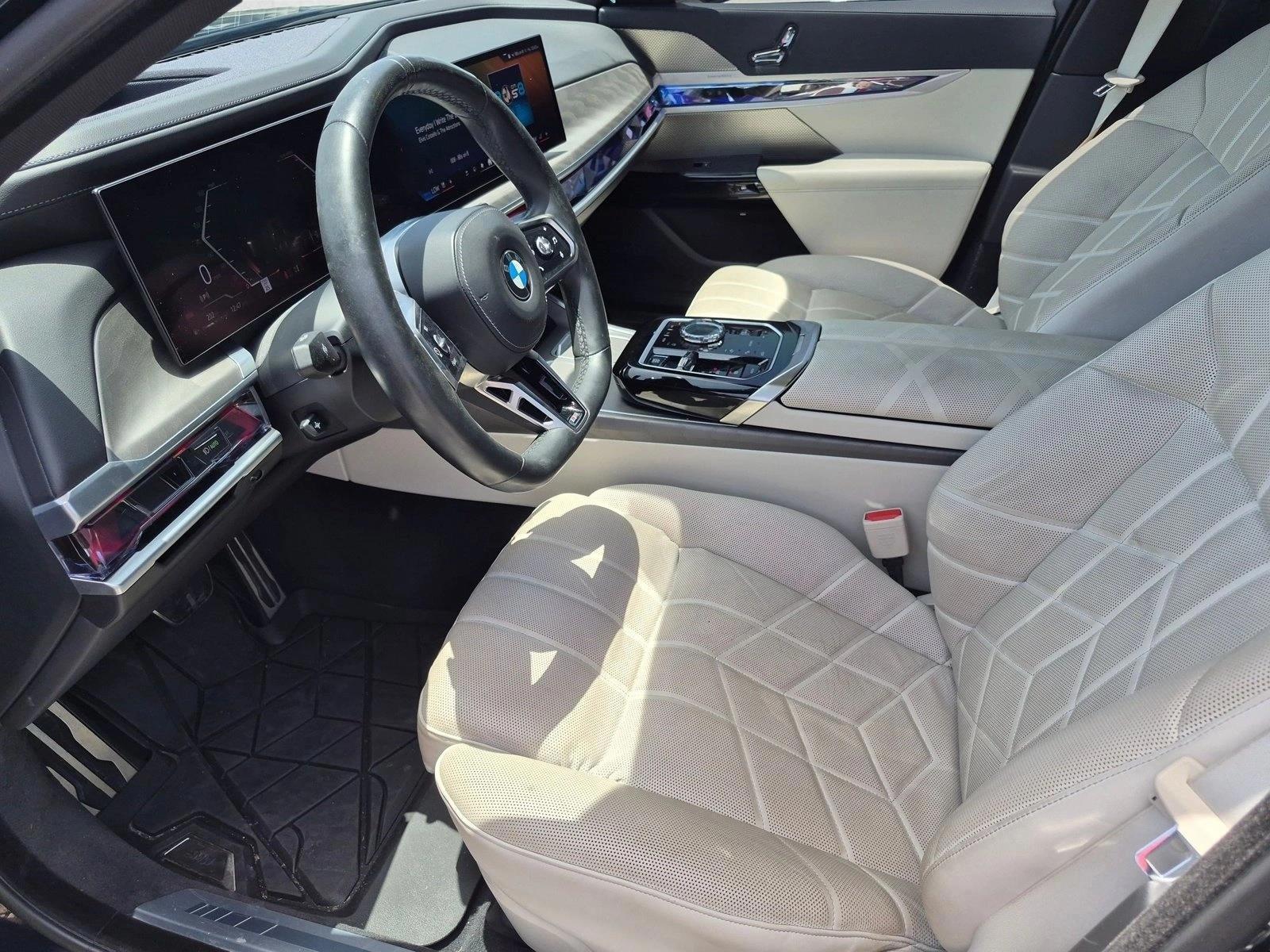 2023 BMW 7 Series 740i - Photo 12