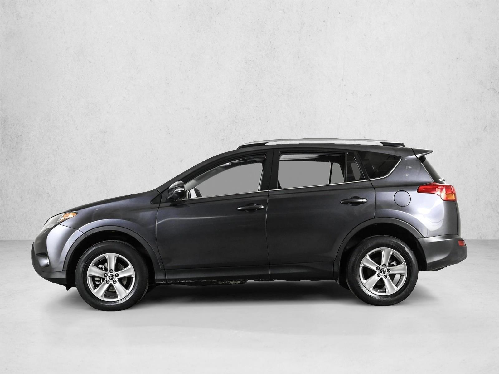 Thumbnail: 2015 Toyota RAV4 - 2
