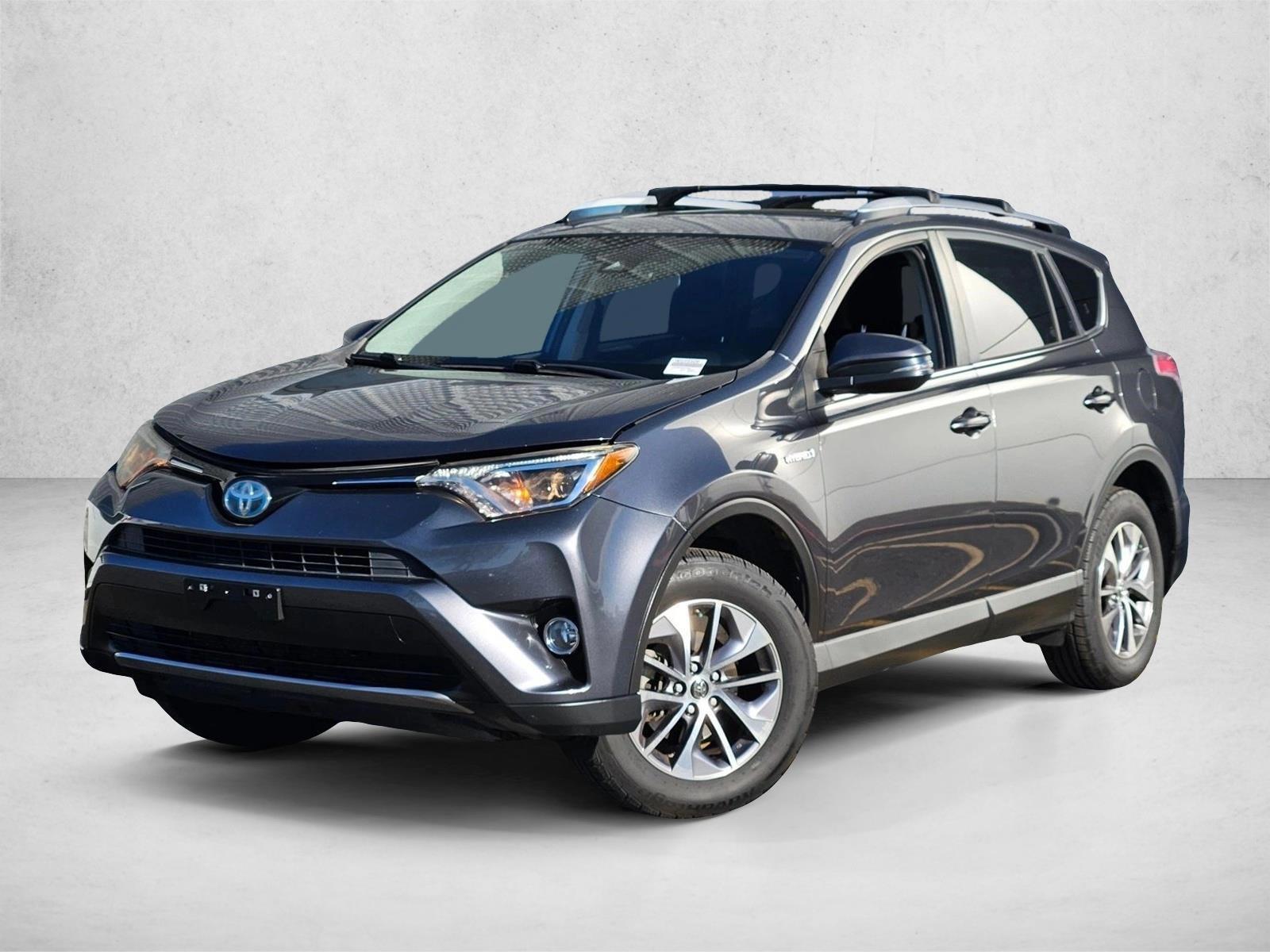 Thumbnail: 2017 Toyota RAV4 - 1