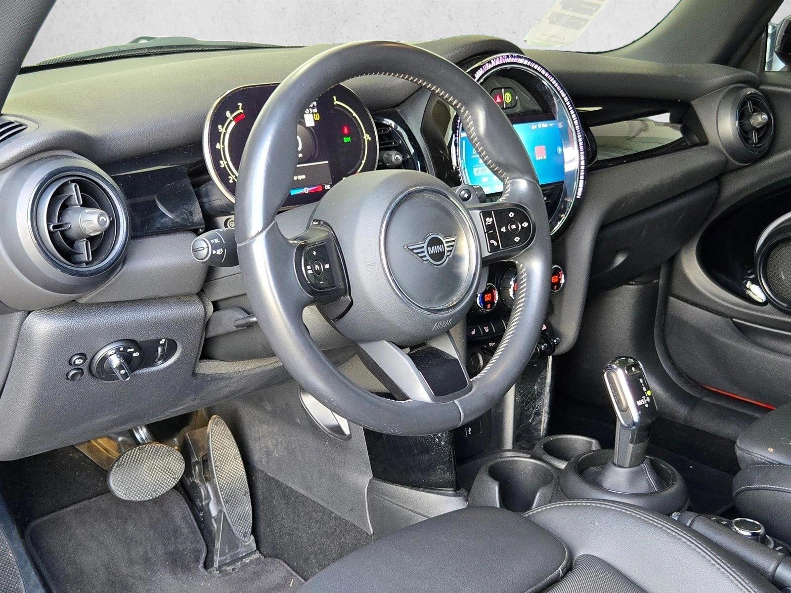 2023 MINI 3 Door S - Photo 9