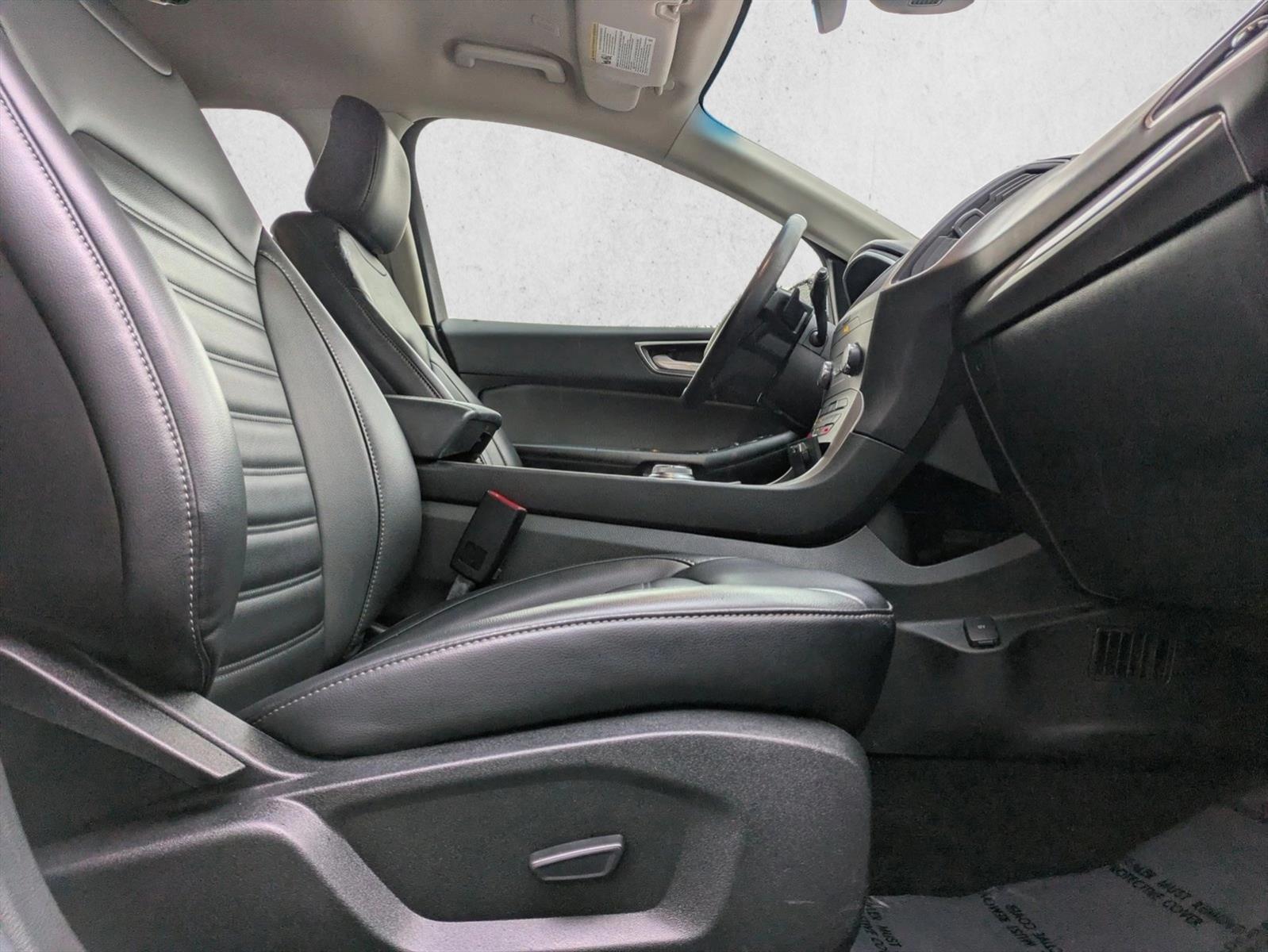 Thumbnail: 2020 Ford Edge - 6