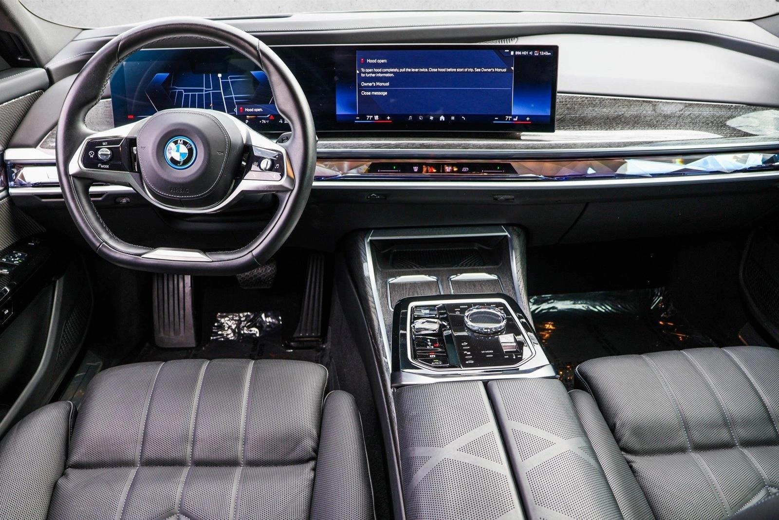 Thumbnail: 2024 BMW i7 - 4