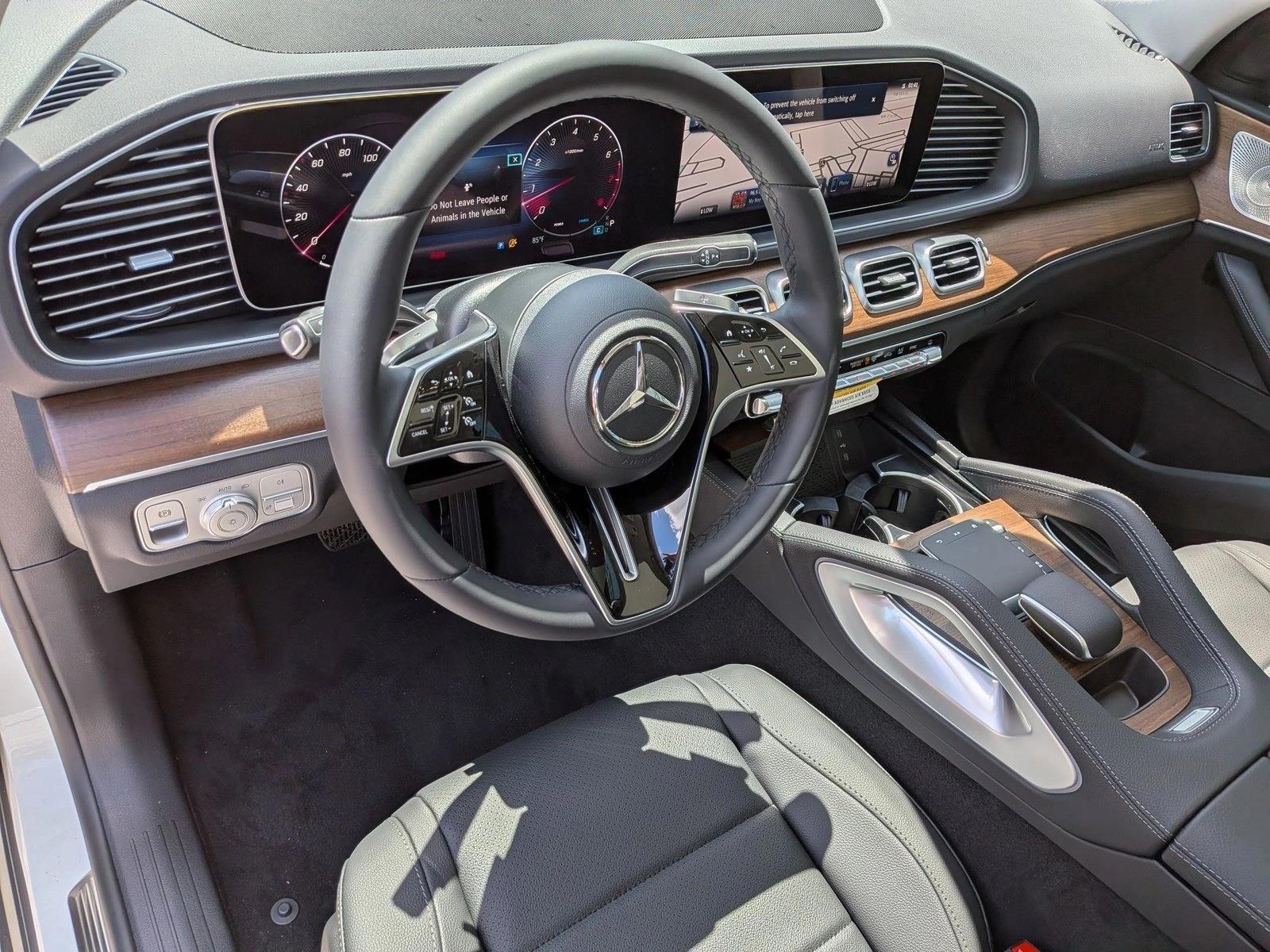 Thumbnail: 2026 Mercedes-Benz GLE - 3