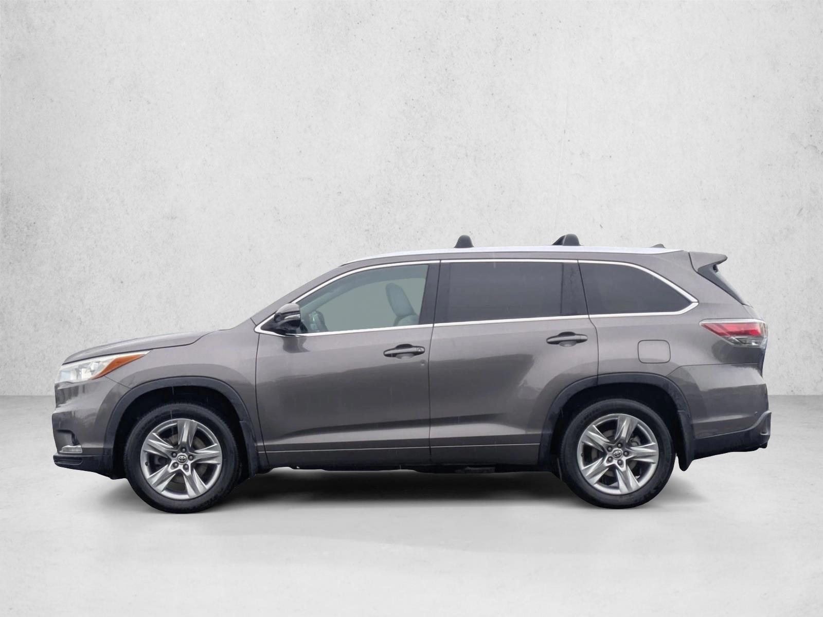 Thumbnail: 2016 Toyota Highlander - 2