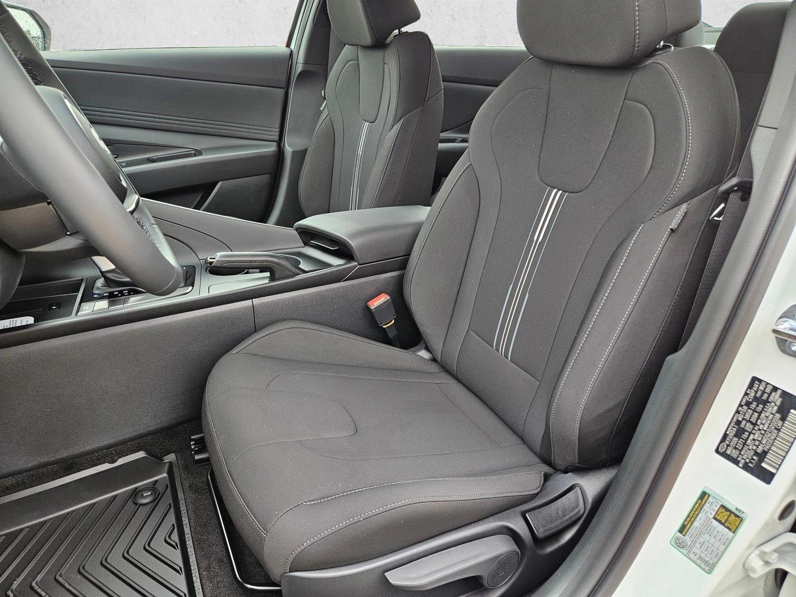 Thumbnail: 2026 Hyundai Elantra - 4