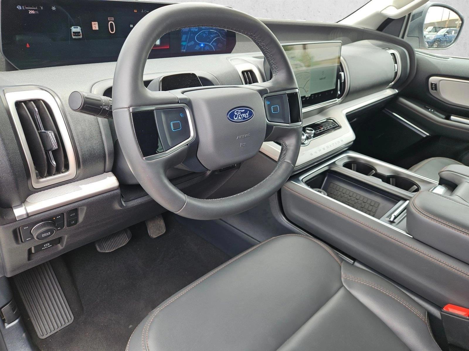Thumbnail: 2025 Ford Expedition - 3