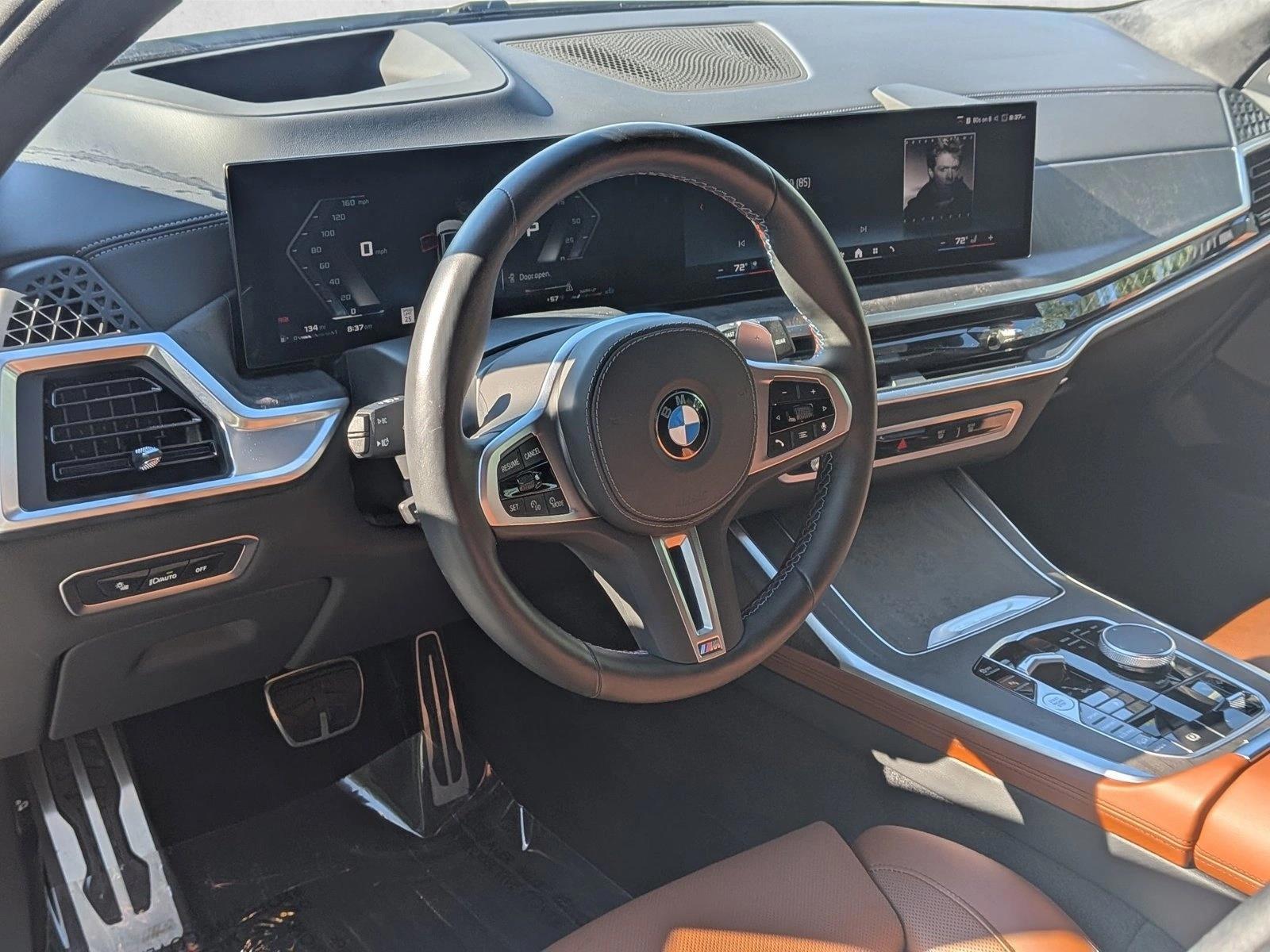 Thumbnail: 2025 BMW X7 - 3