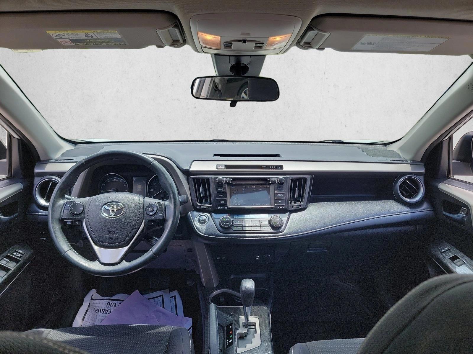 Thumbnail: 2018 Toyota RAV4 - 3