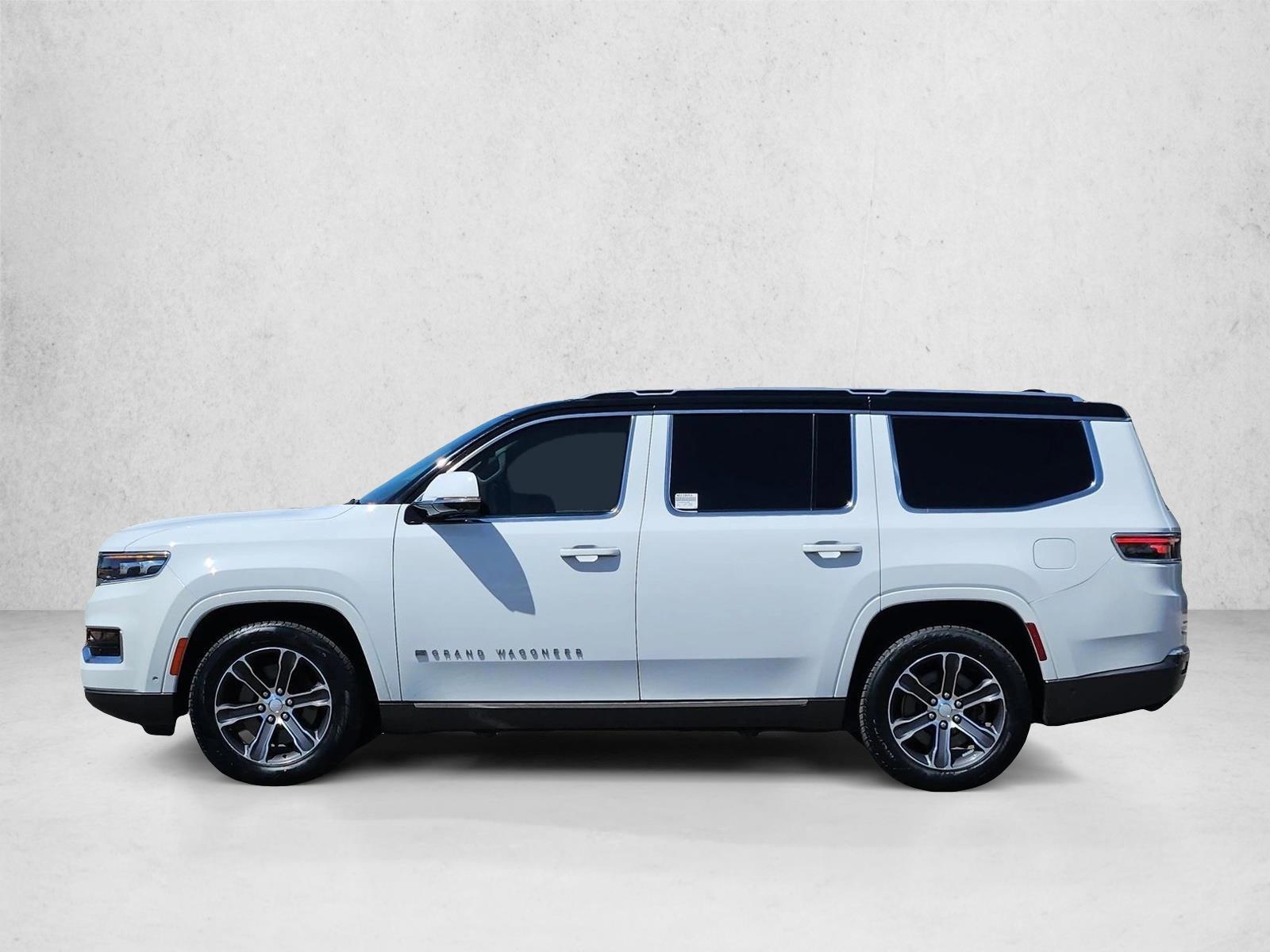 Thumbnail: 2022 Jeep Grand Wagoneer - 3