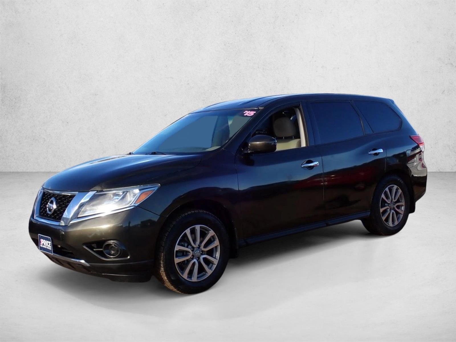 Thumbnail: 2015 Nissan Pathfinder - 1