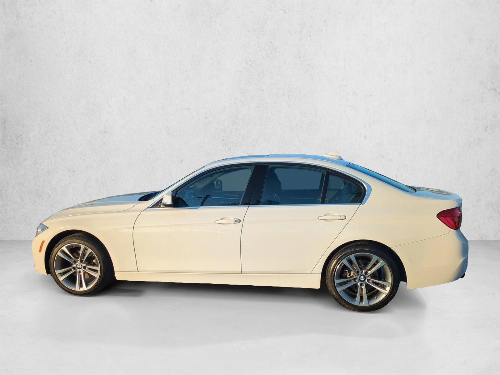Thumbnail: 2018 BMW 3 Series - 2