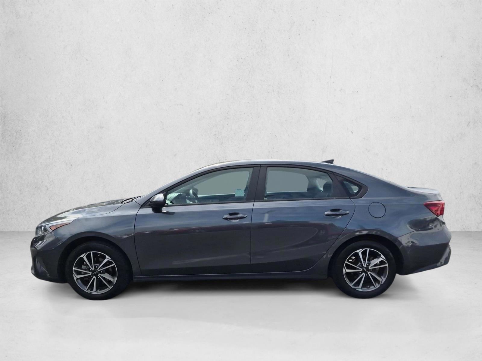 Thumbnail: 2022 Kia Forte - 2