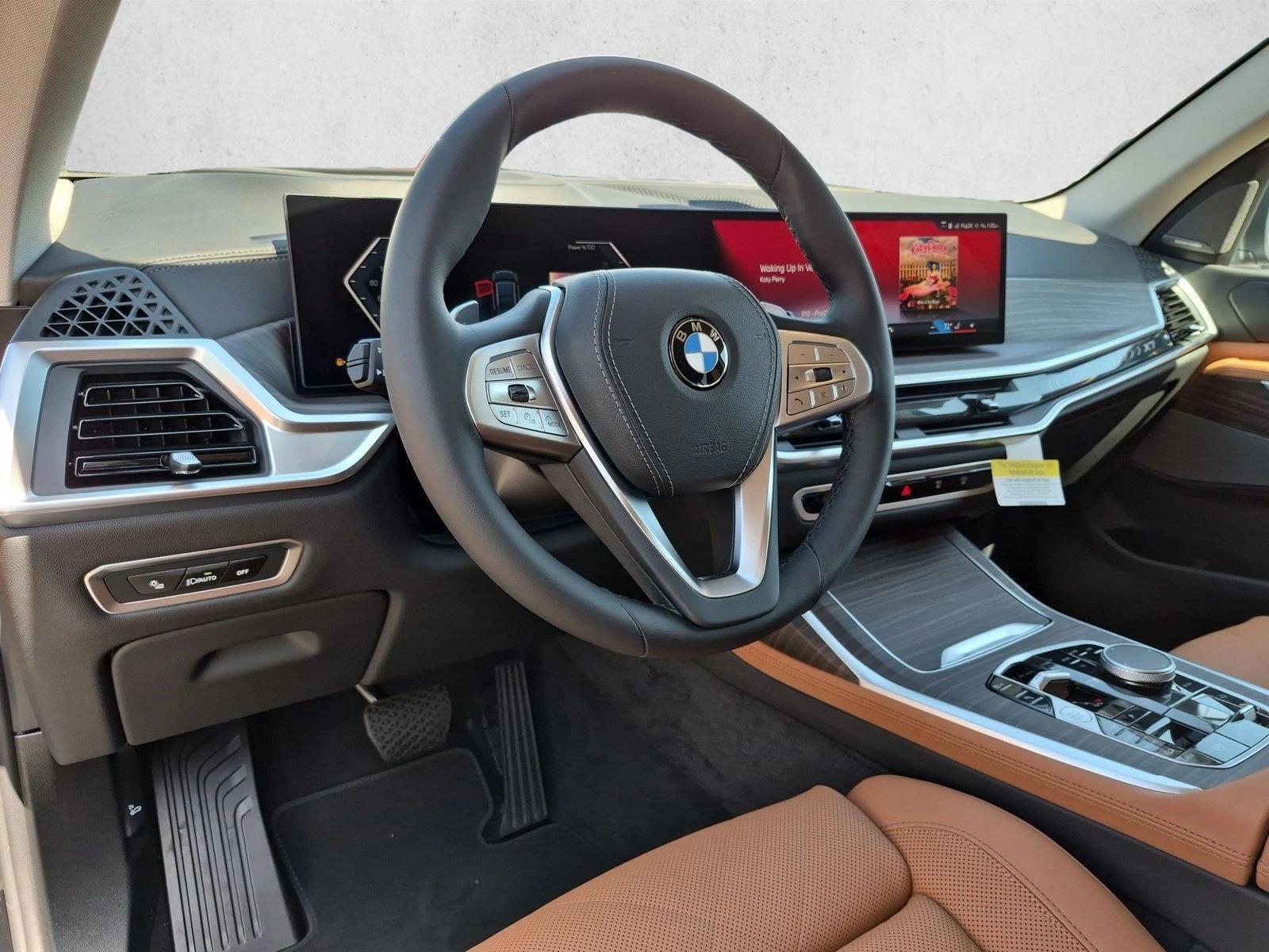 Thumbnail: 2027 BMW X7 - 3