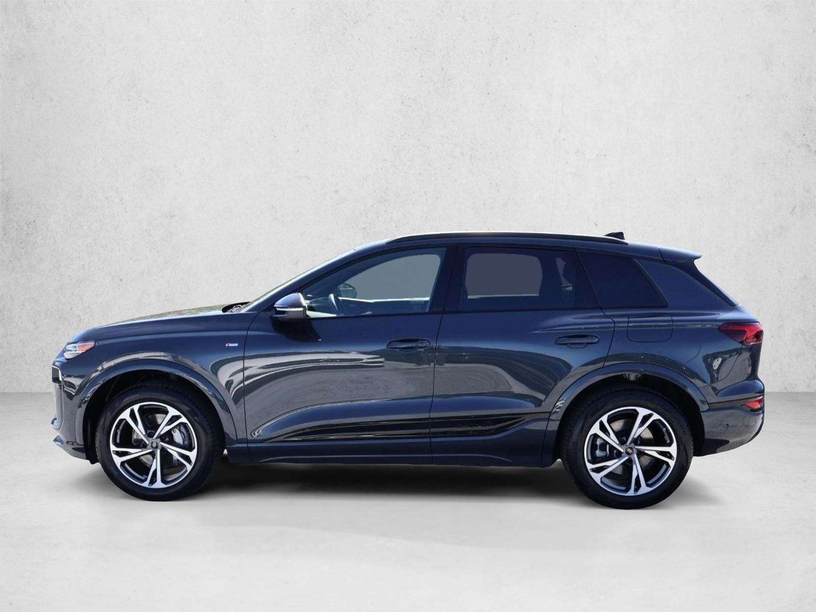 Thumbnail: 2027 Audi Q6 e-tron - 2