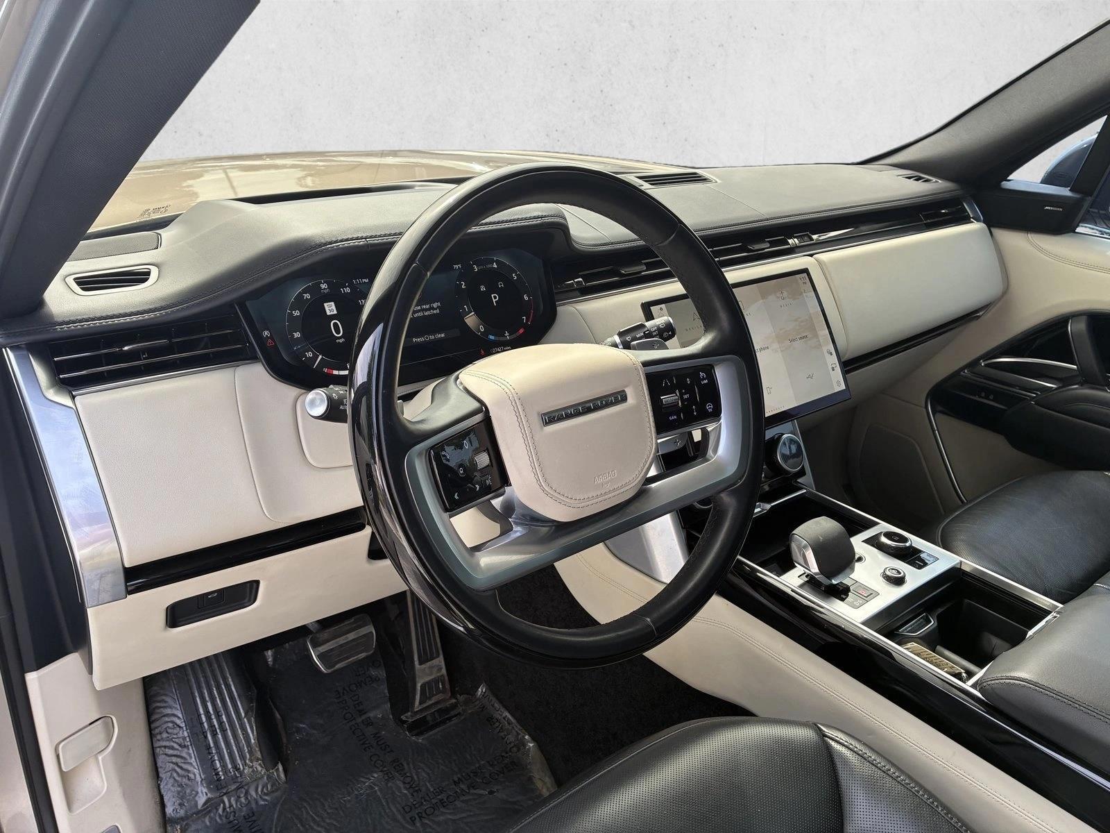 Thumbnail: 2023 Land Rover Range Rover - 3
