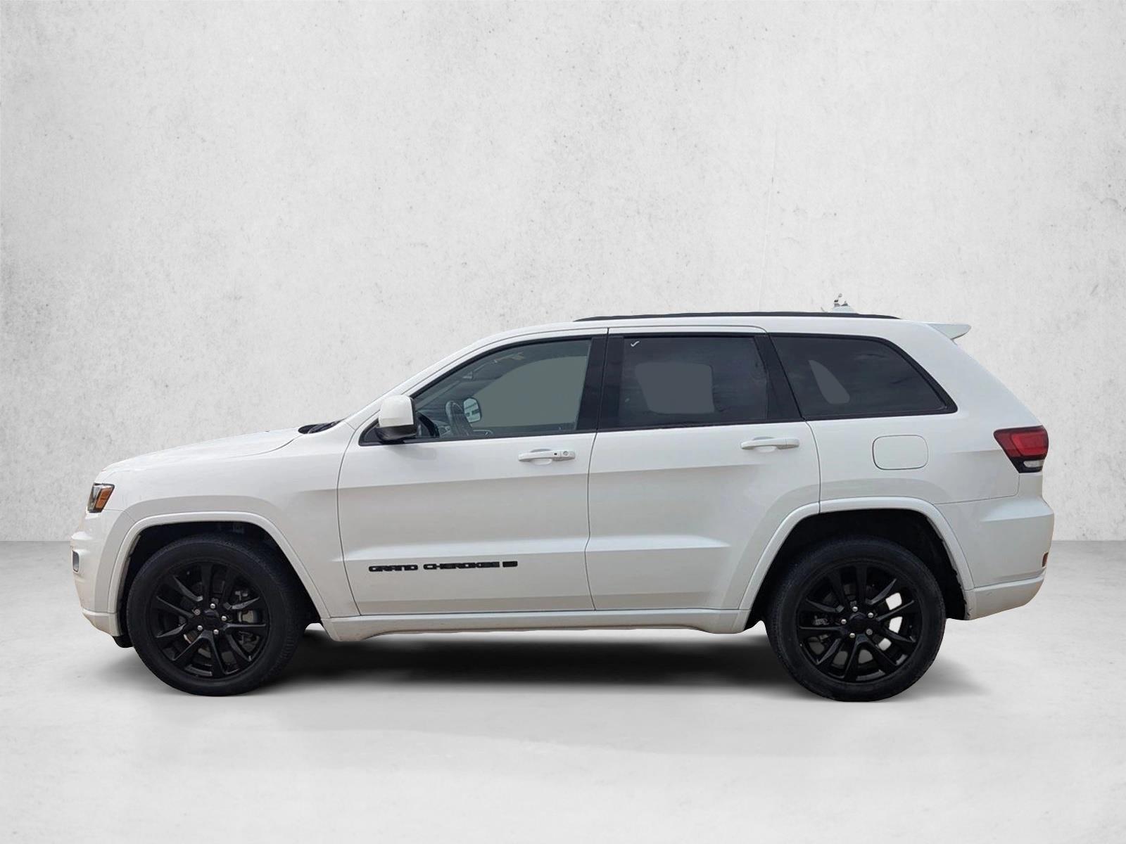 Thumbnail: 2022 Jeep Grand Cherokee - 2