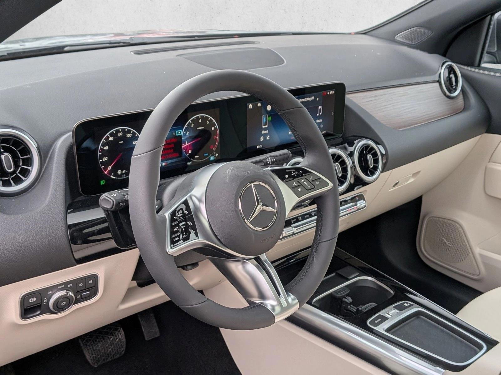 Thumbnail: 2026 Mercedes-Benz GLA - 3