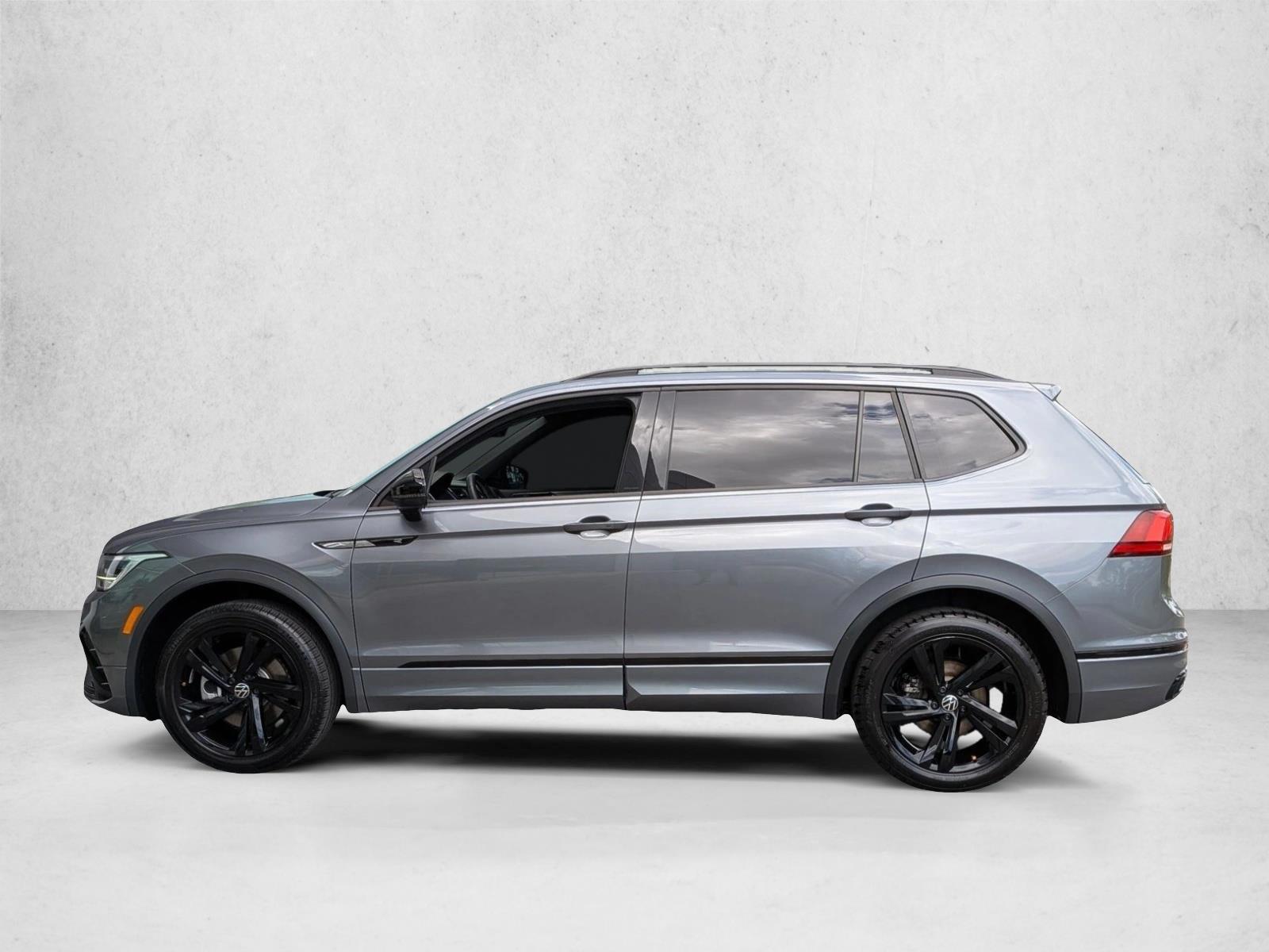Thumbnail: 2023 Volkswagen Tiguan - 2
