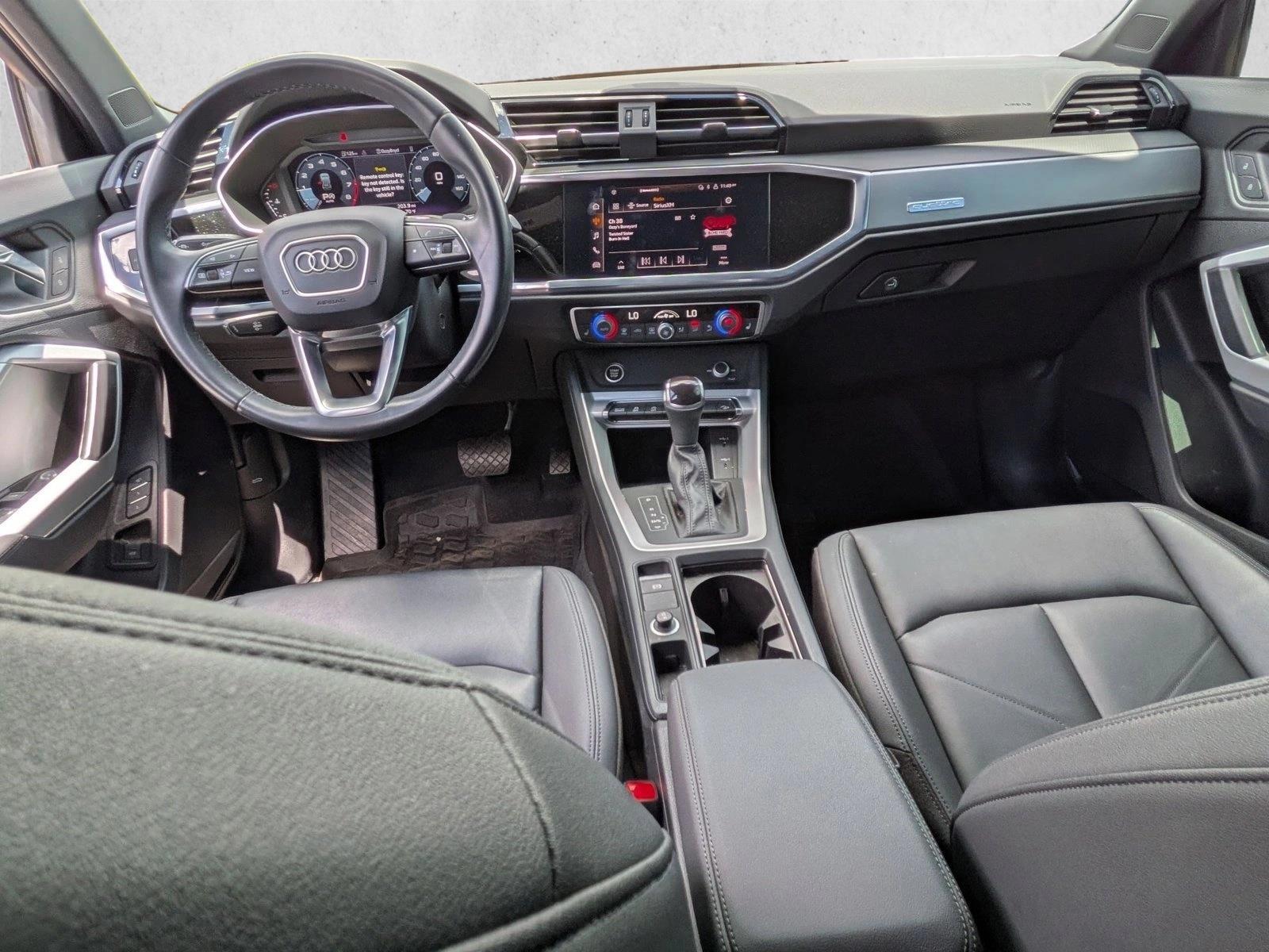 Thumbnail: 2022 Audi Q3 - 4