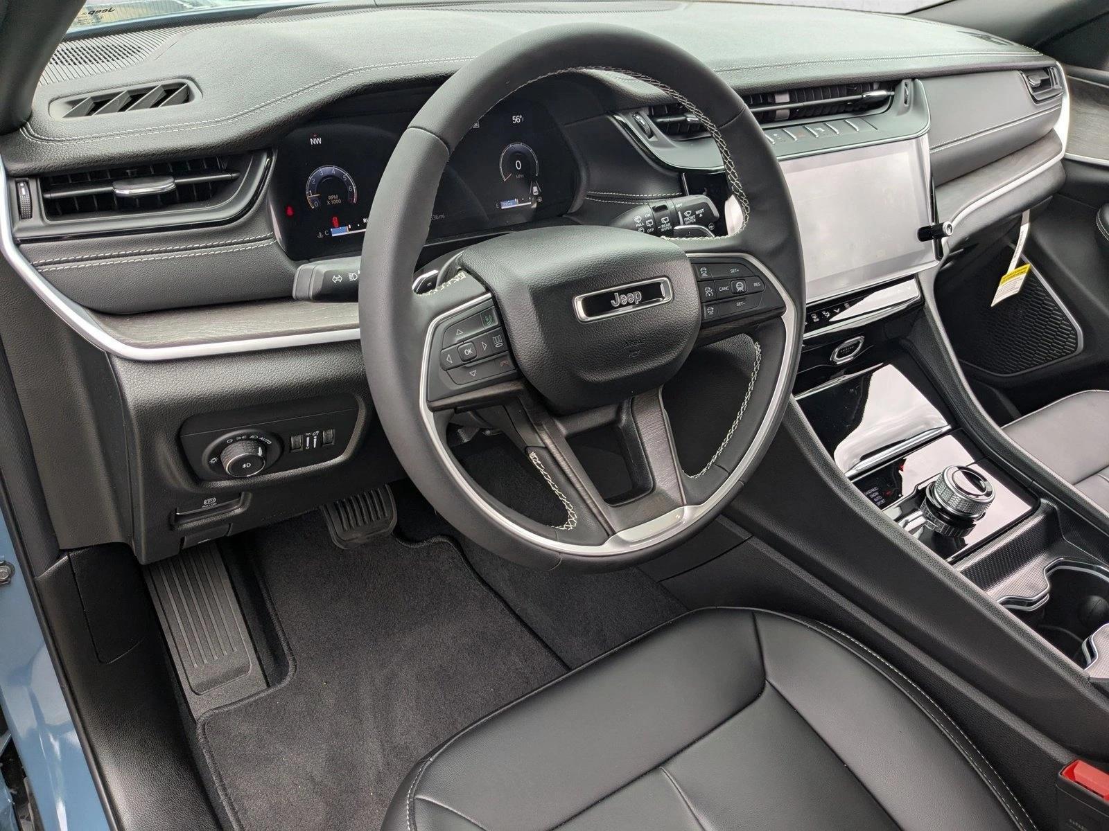 Thumbnail: 2026 Jeep Grand Cherokee L - 3