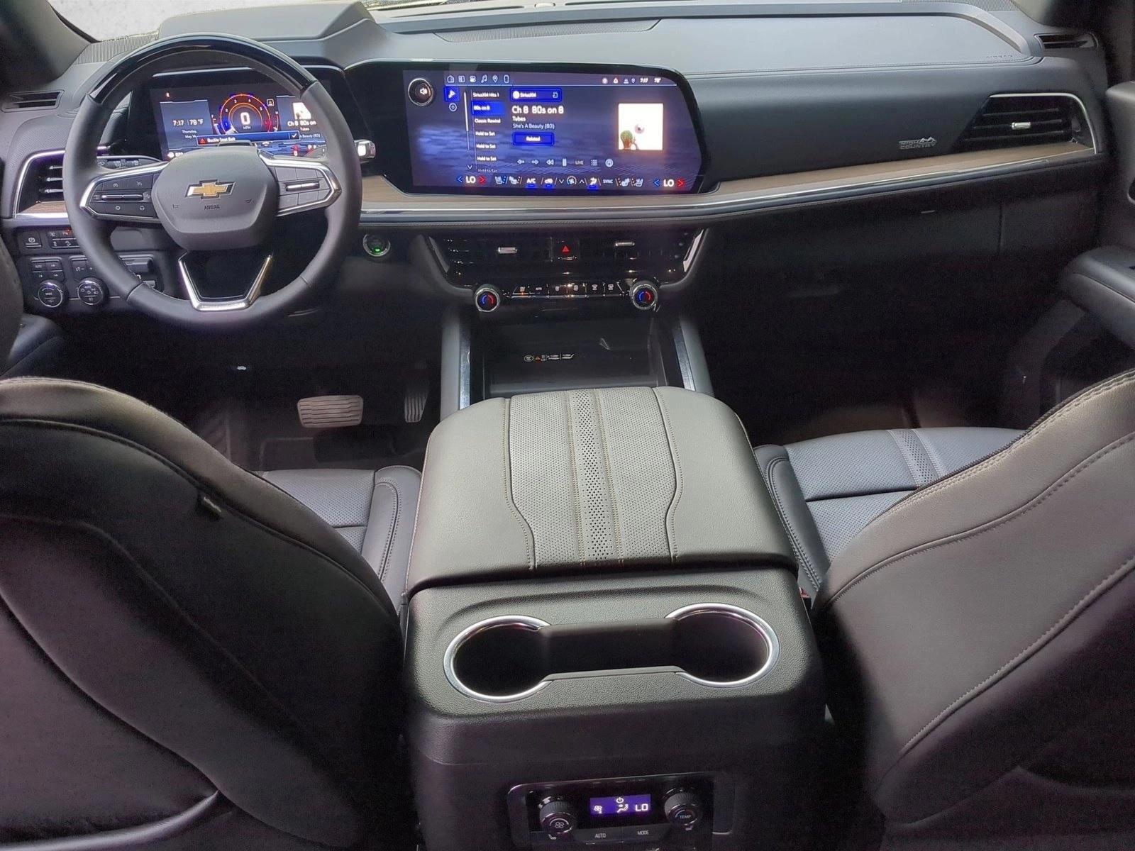 Thumbnail: 2025 Chevrolet Suburban - 4