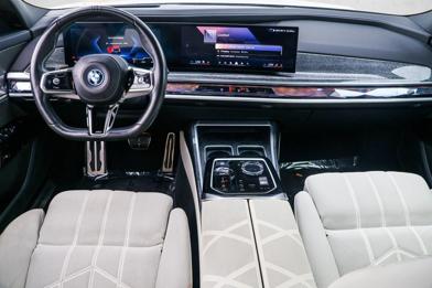 2023 BMW I7
