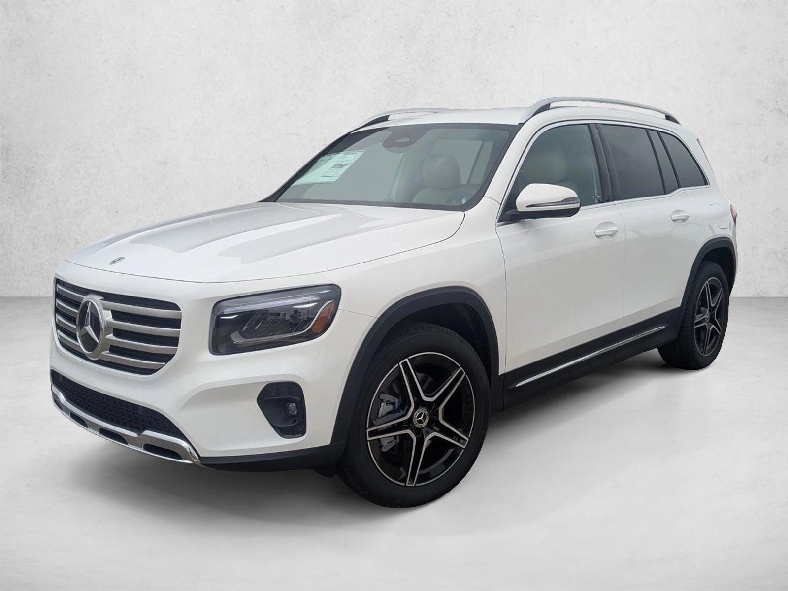 2026 Mercedes-Benz GLB GLB 250's photo