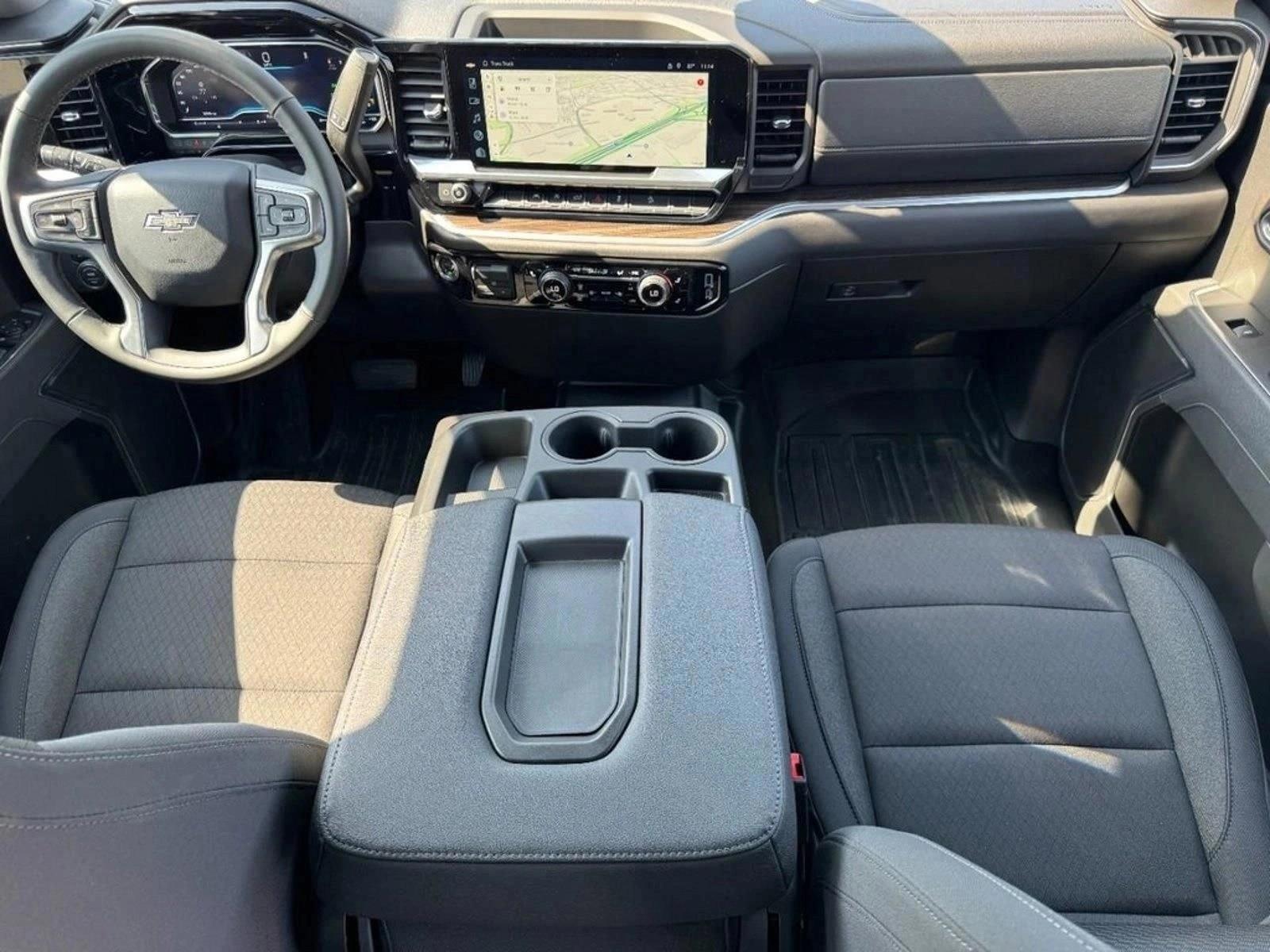 Thumbnail: 2025 Chevrolet Silverado 1500 - 3