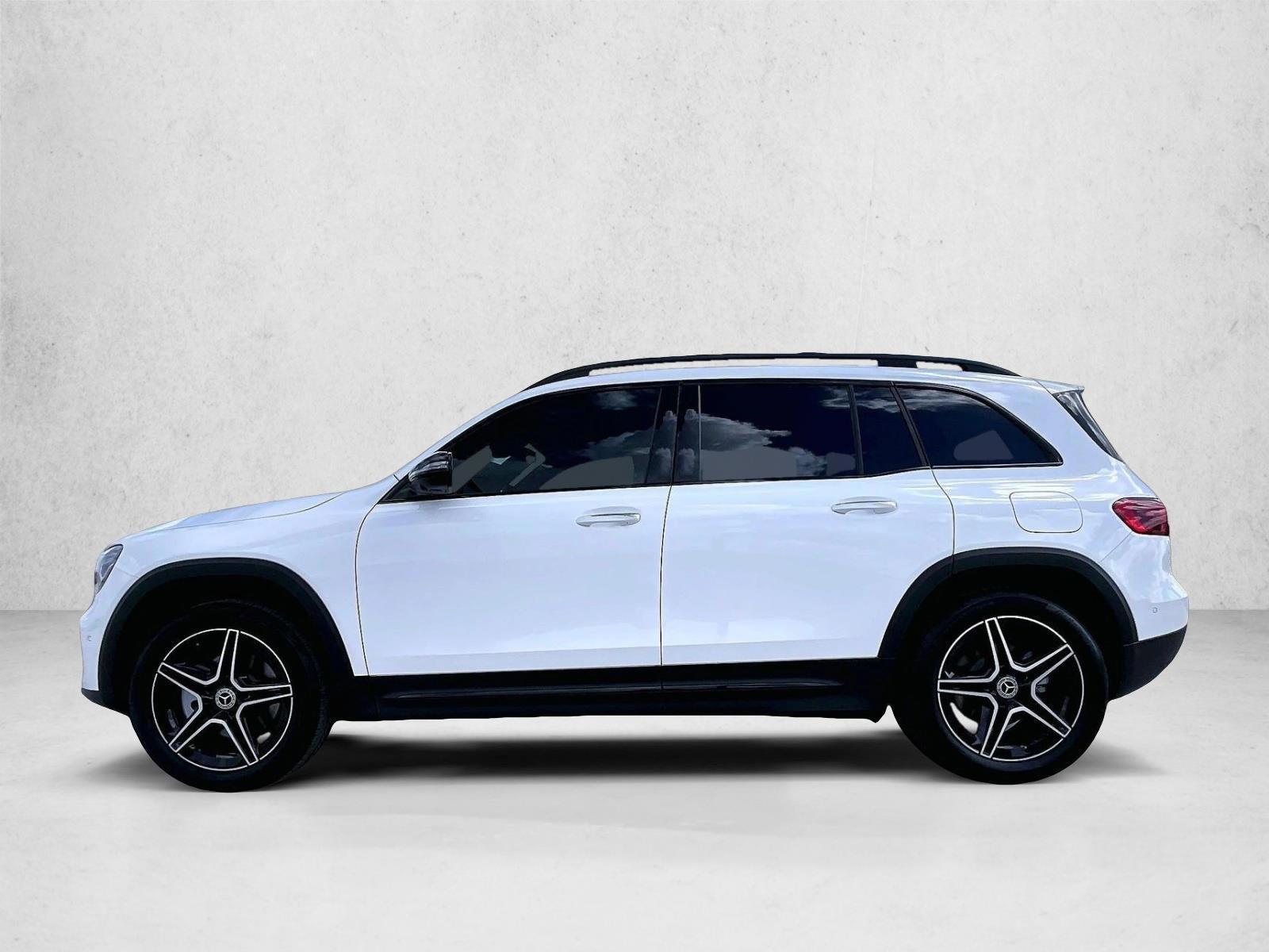 Thumbnail: 2026 Mercedes-Benz GLB - 2