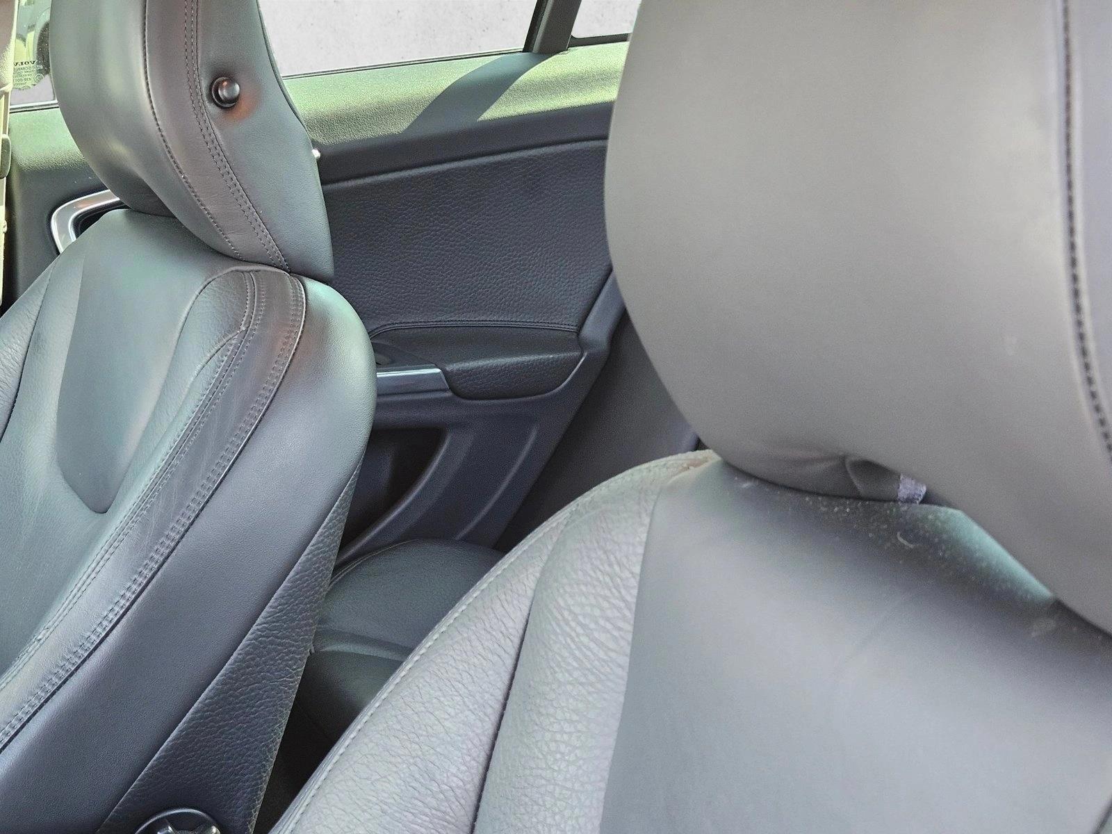 Thumbnail: 2013 Volvo S60 - 3