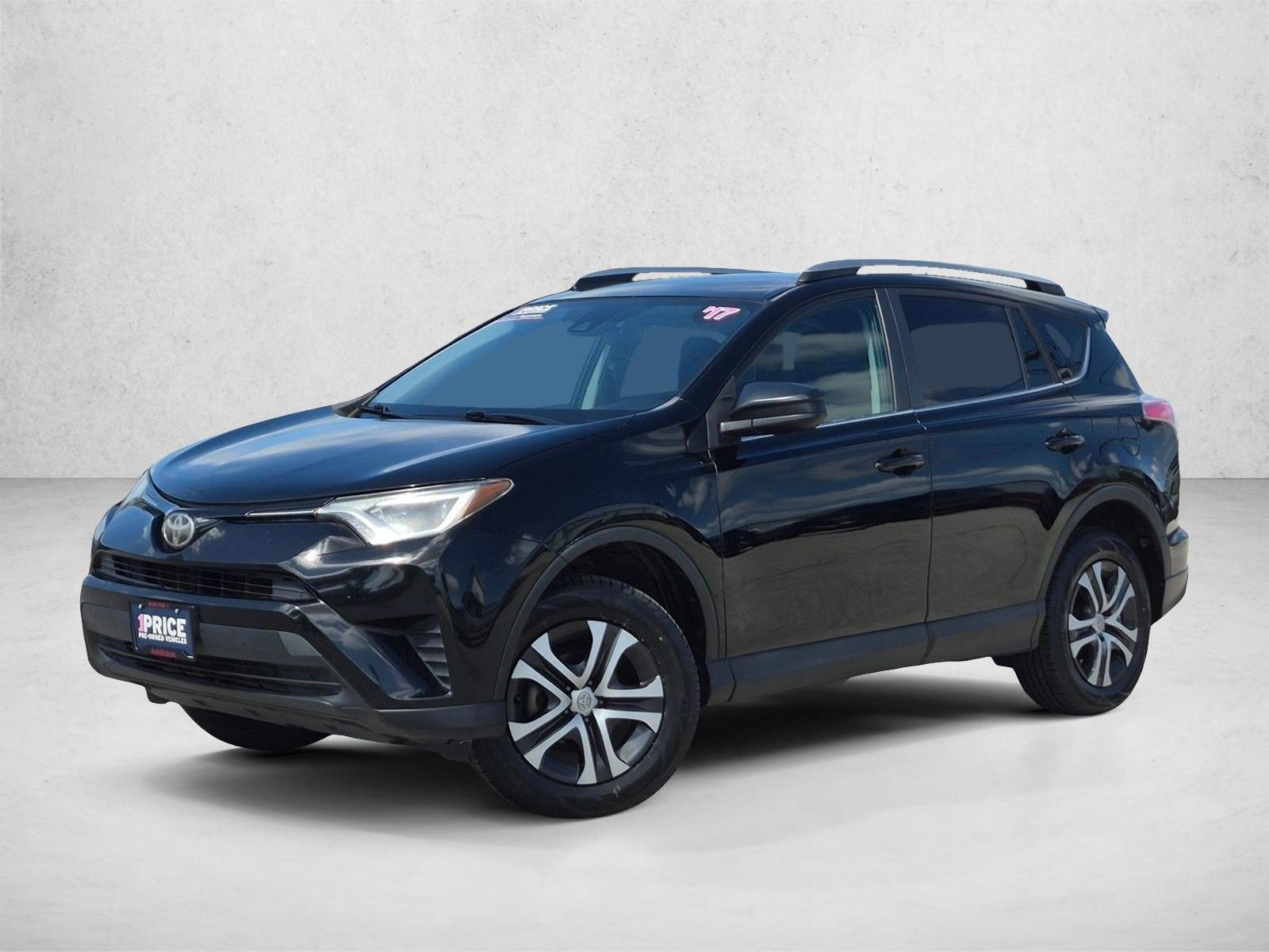 Thumbnail: 2017 Toyota RAV4 - 1