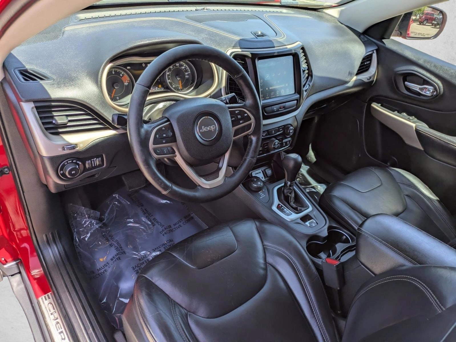 Thumbnail: 2017 Jeep Cherokee - 3