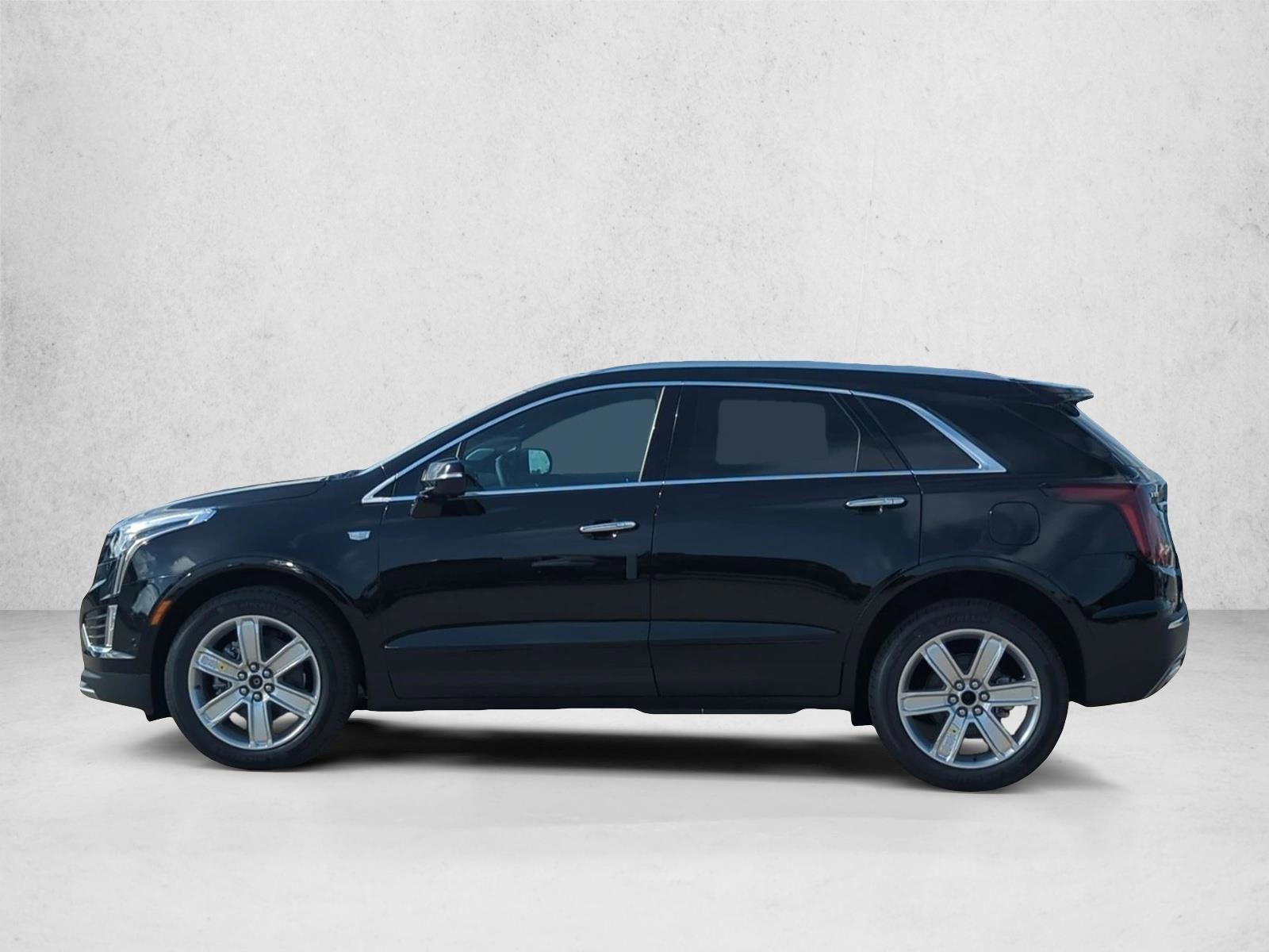 Thumbnail: 2026 Cadillac XT5 - 2